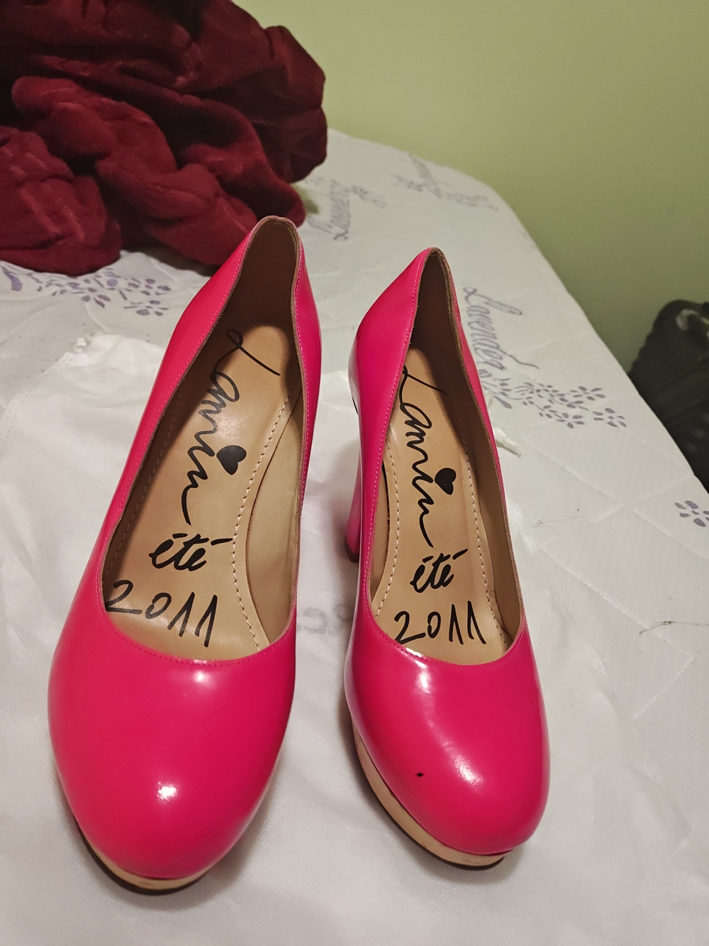 Lanvin Hot Pink Patent Round-Toe Pump Heels. Vintage Collection Summer 2011 38.5